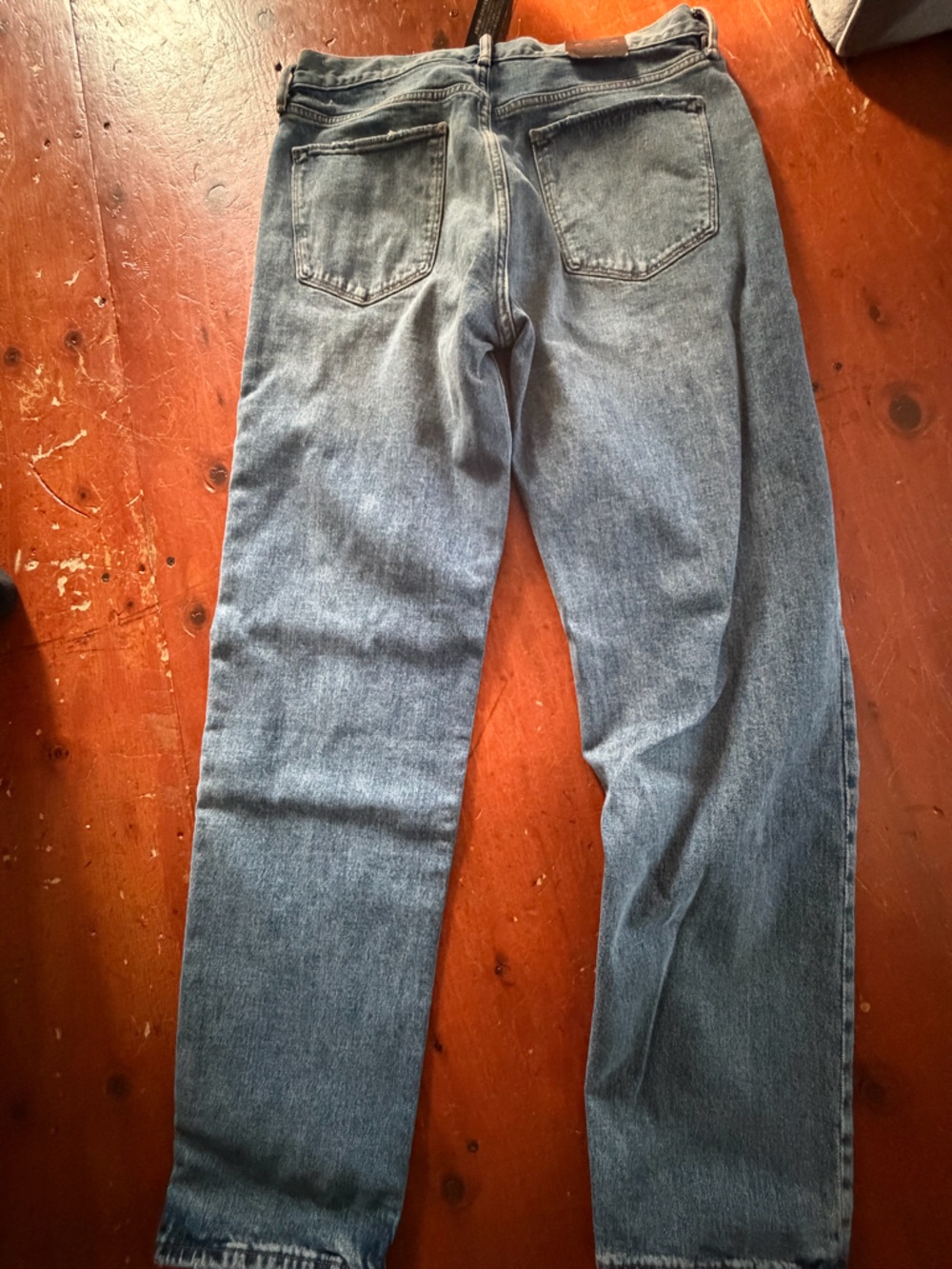 Banana Republic Men's Straight Jeans in Light Blue Denim - Picture 3 of 3